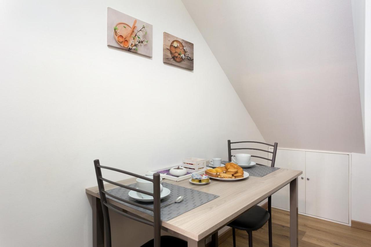 Centre Apartment Grotte Bianche Катания Екстериор снимка